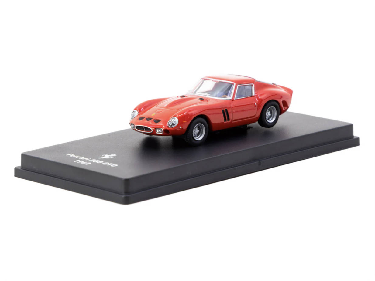 Car in Magazine CENTAURIA IXO  - Magazines review and price