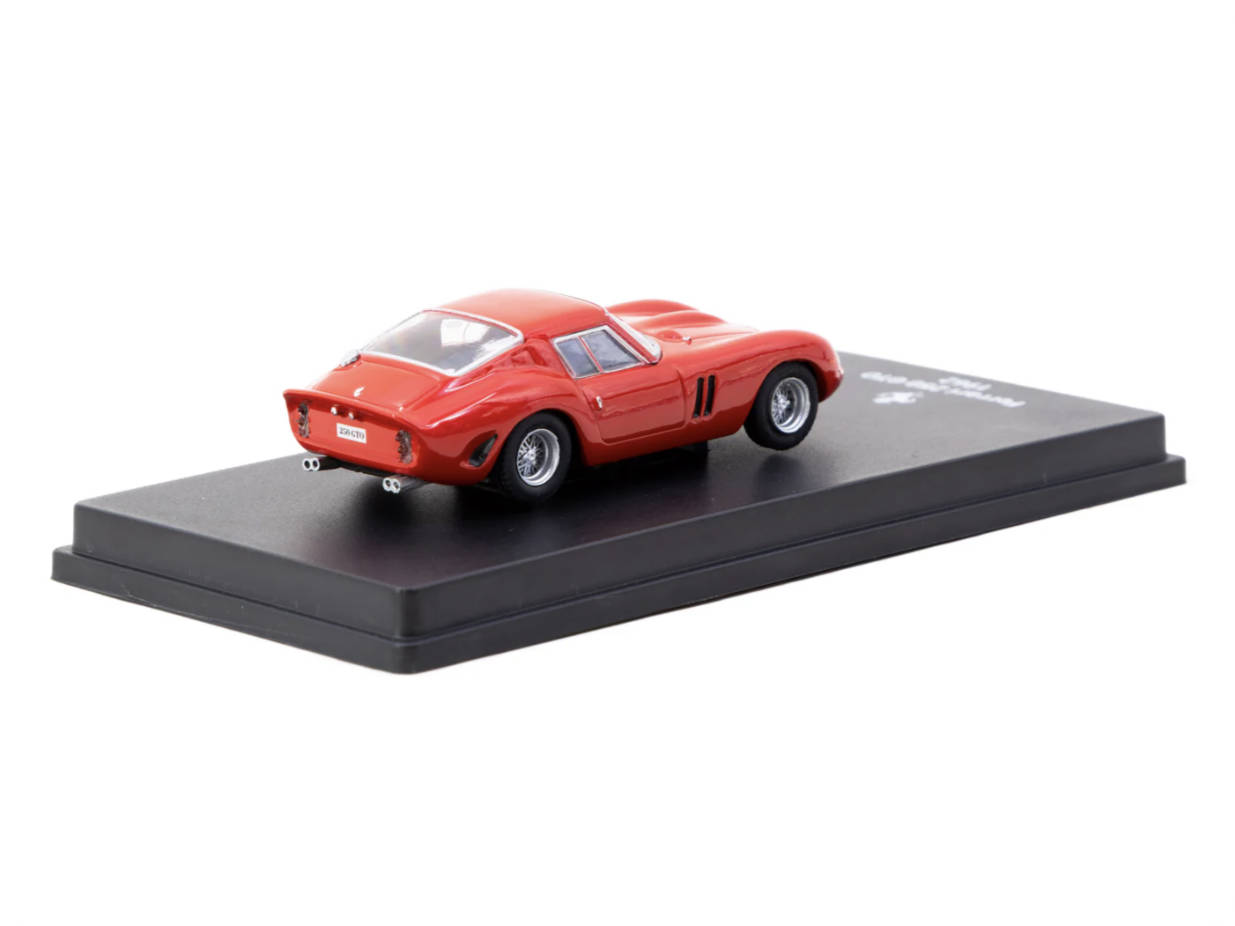 Car in Magazine CENTAURIA IXO  - Magazines review and price
